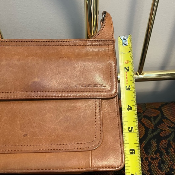 Fossil | Leather Crossbody Purse - Picture 12 of 13